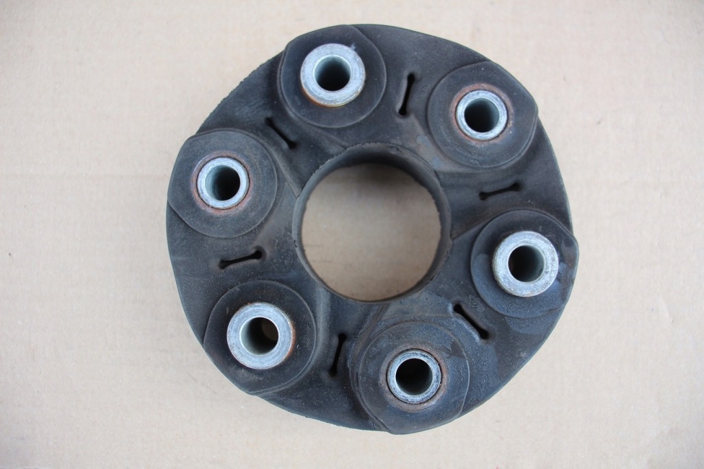 Купить Соединитель шарнир гибкий вала резиновый элемент bmw e e90 e91 e92 e93 7546425