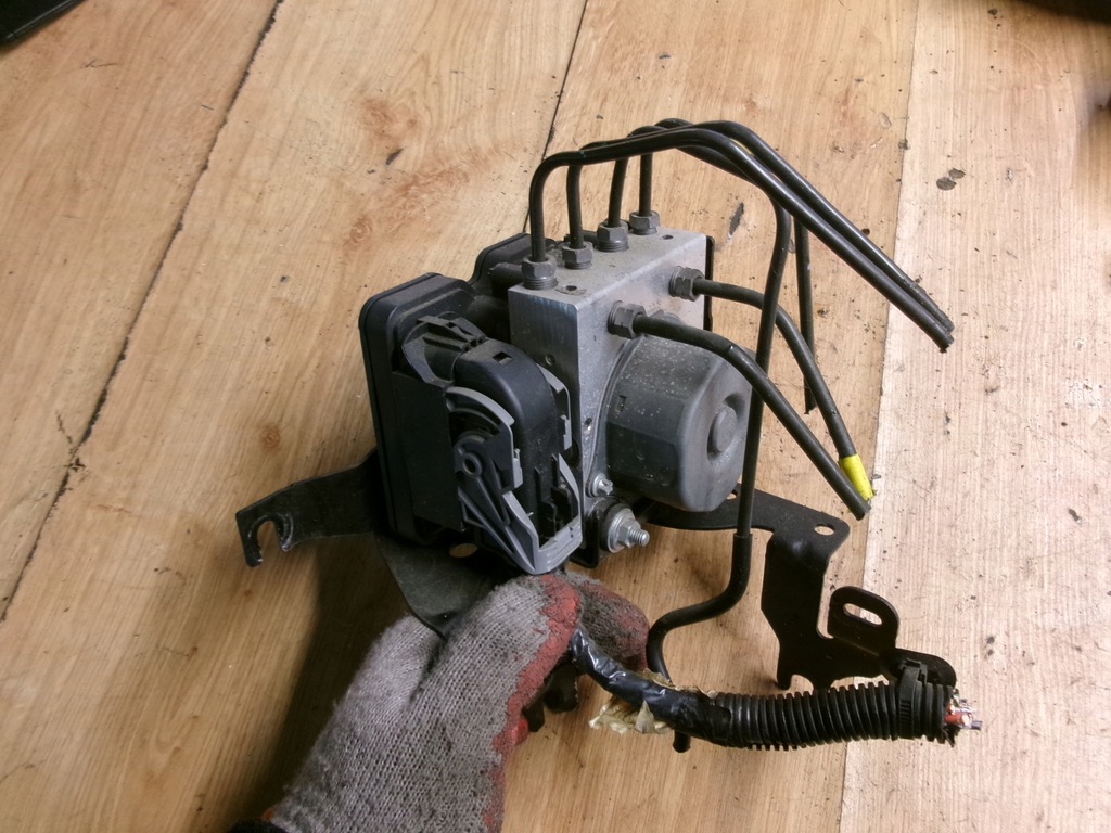 фото №1, Renault clio 4 iv насос abs 0.9 tce 2265106516