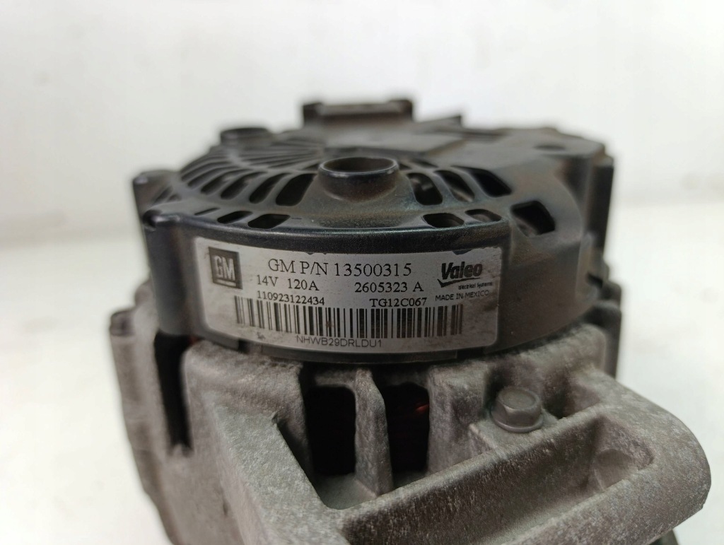 Chevrolet malibu iv v300 2.4 167km генератор 13500315 2605323a 120a Недорого