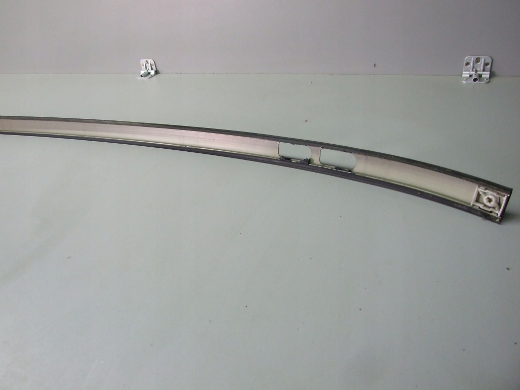 Молдинг дахова ліва під  рейлінг mercedes ml w163 Недорого