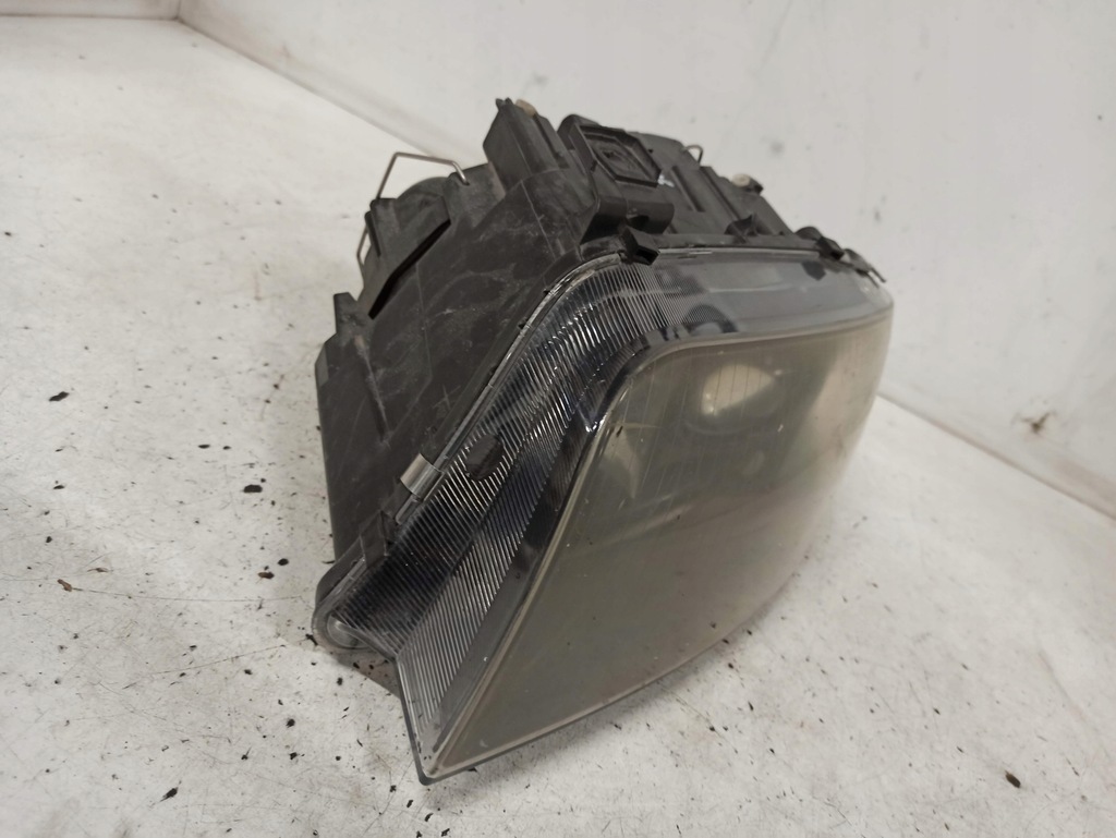 фото №6, Audi a4 b6 cabrio лампа права передня 8h0941004p