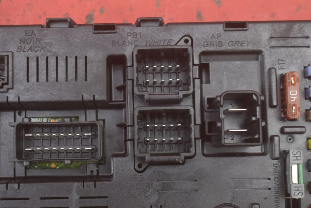 фото №8, Коробка запобіжників bsi 9660105980 peugeot 307 2.0 16v 143 km lift 05-08