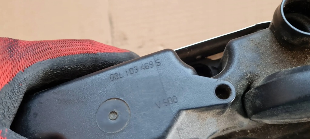 фото №5, A4 b9 8w крышка клапанов головки 2.0 tdi 03l103469s a5 8w q5 a6 vw audi