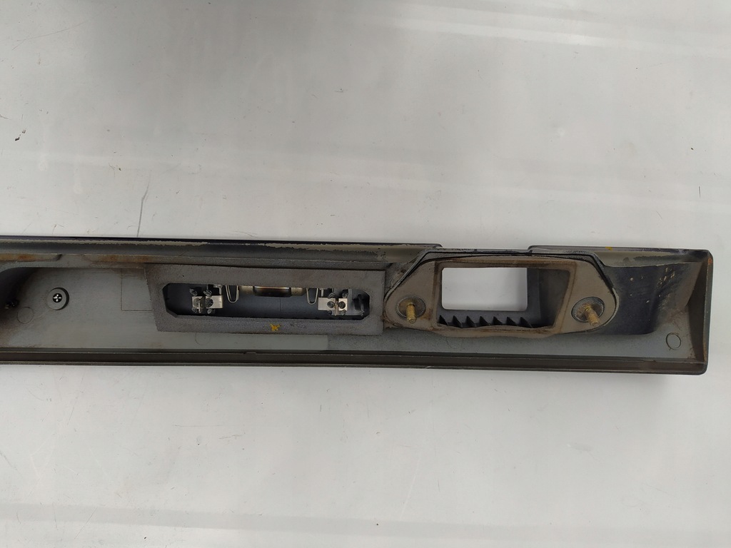 фото №9, Молдинг накладка накладка крышки задний - opel astra f