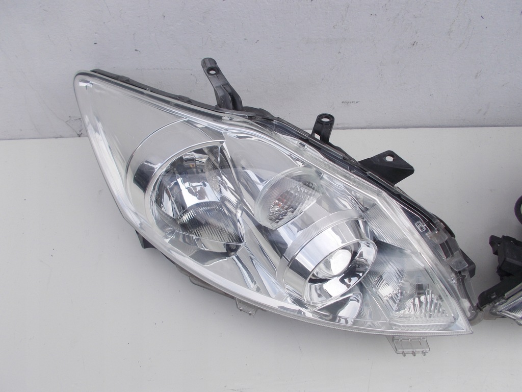 фото №10, Фара лампа toyota auris i 1 e15 lift 81110-02a40 81150-02540 valeo