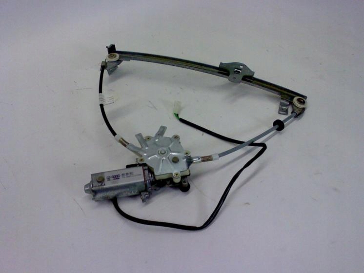 фото №1, 813837398a подъемник oryg салон audi tradition оригинальный номер