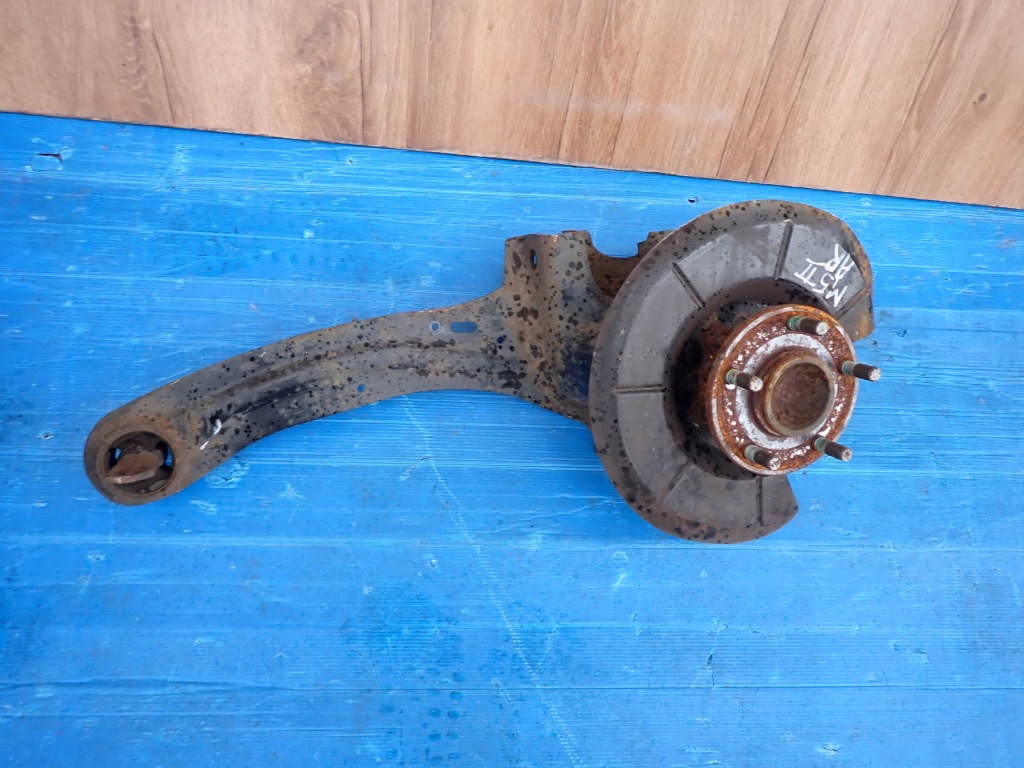 фото №1, Mazda 5 cw ii 1.6d 10- поворотный кулак задняя правая