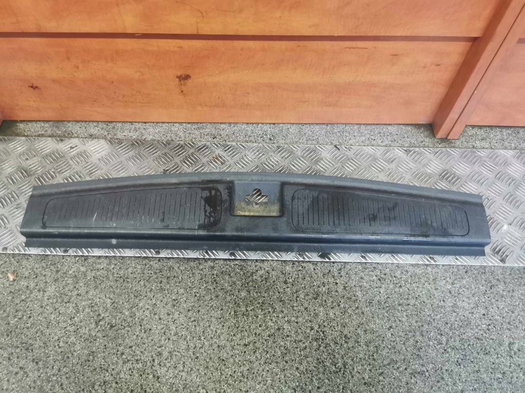 фото №1, Молдинг корпус багажника opel astra k kombi 13432054