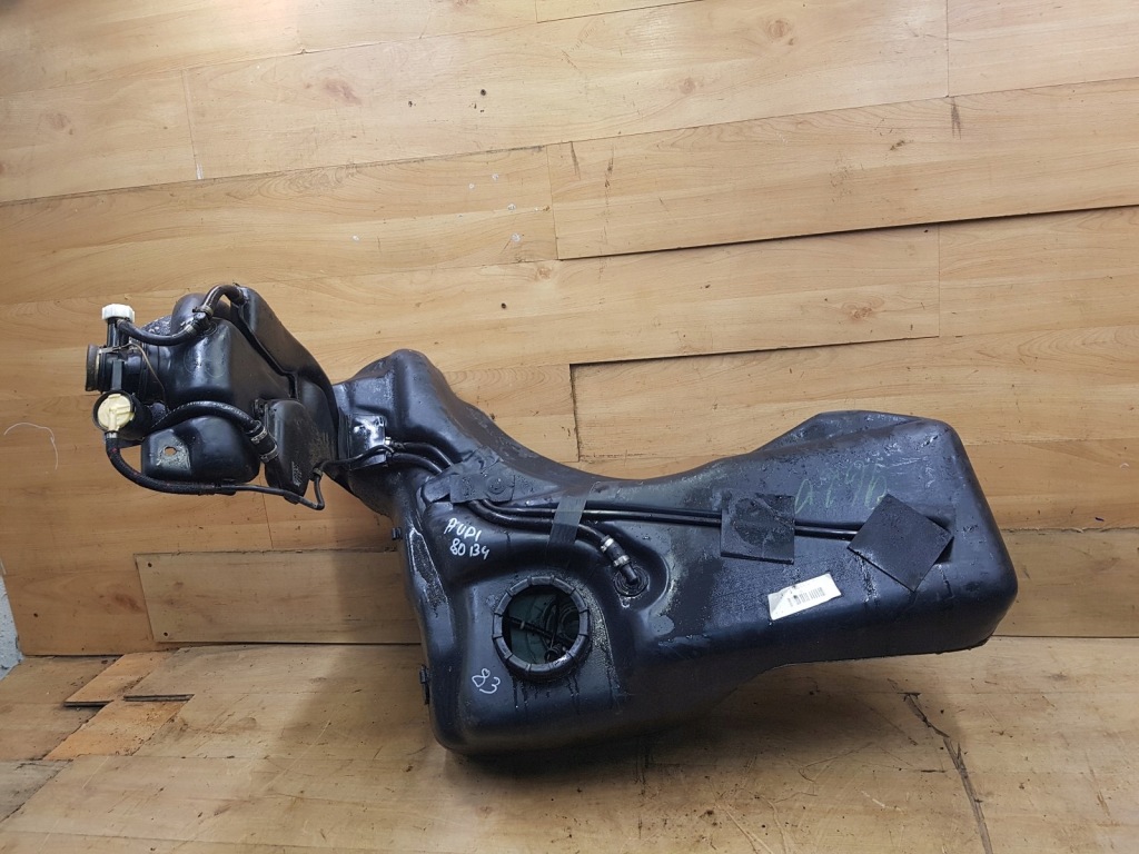 Купити Бак bak пального audi 80 b4 2.0 8v