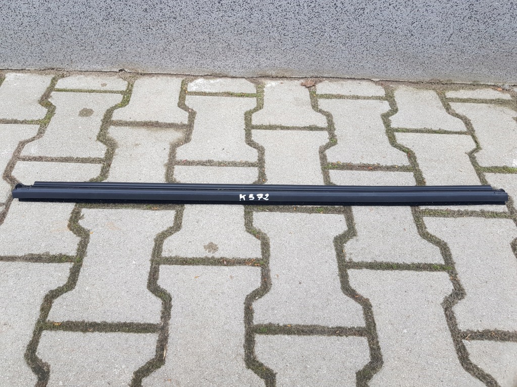 Купити Молдинг ущільнювач mercedes b-klasa a2477252701