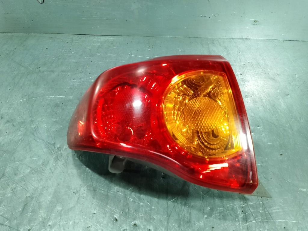 фото №1, Лампа задняя левая toyota corolla e15 sedan