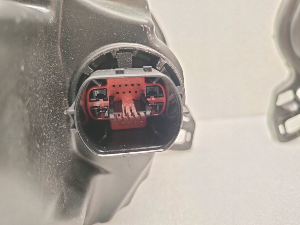 Jaguar xf x260,f-pace x761 комплект лампа low led mk8313w029bc, mk8313w030bc с Разборки