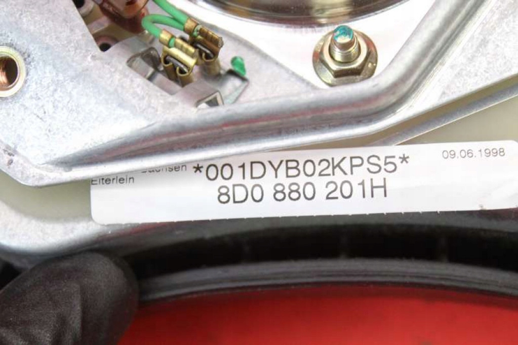 фото №8, Подушка безопасности подушка воздушная водителя 8d0880201h audi a4 b5 97-01