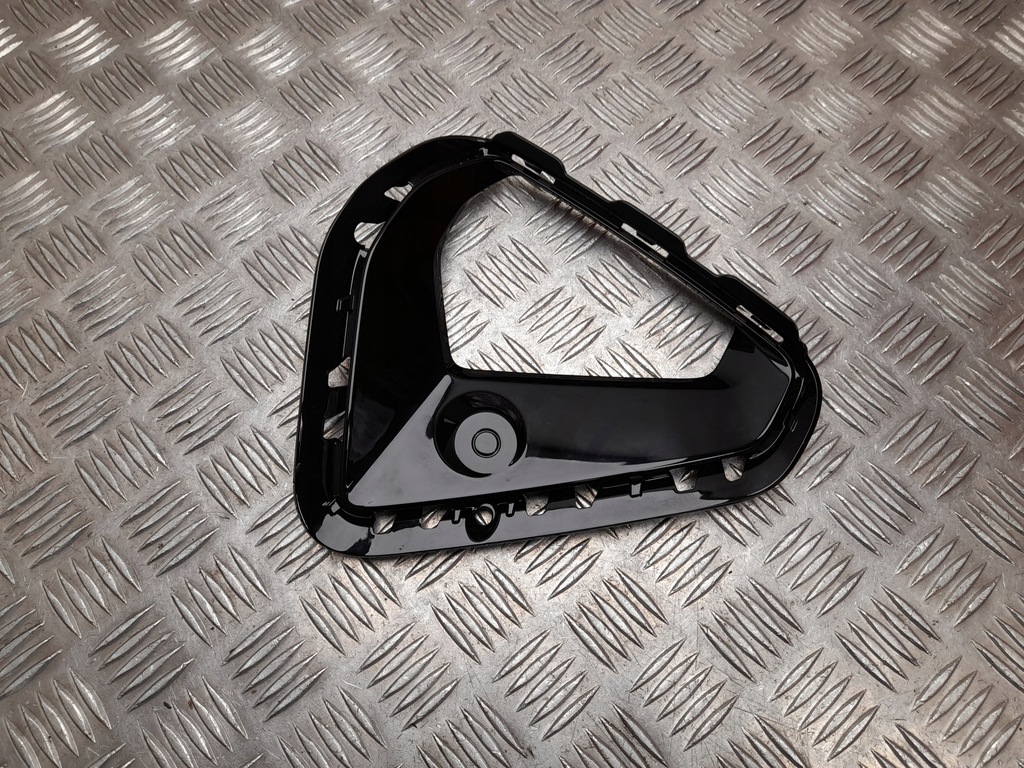 фото №1, Решётка радиатора audi q8 e-tron 2019 4ke121736a