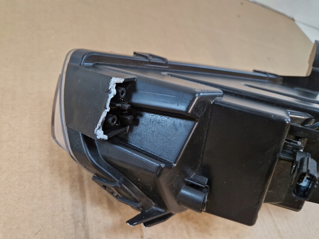 фото №11, Dacia spring лампа передня перед протитуманна фара ліва права сторона 266052417r