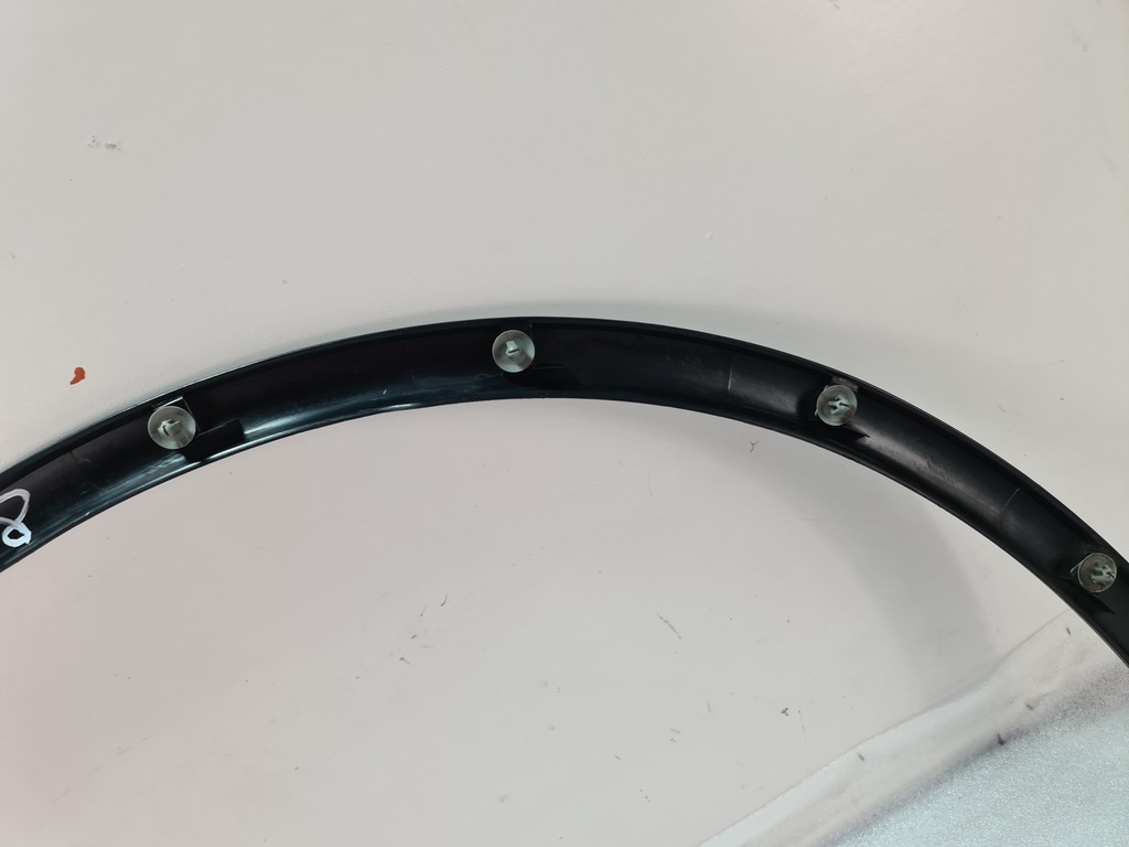 фото №10, Dodge durango 10- молдинг накладка крыла правый перед правая передняя