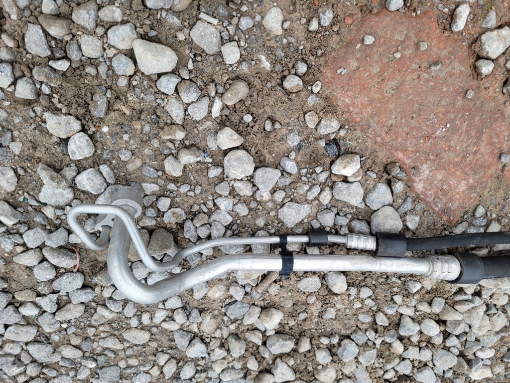 Пабтрубок  трубка кондиционера w213 e213 a2138303102 Недорого