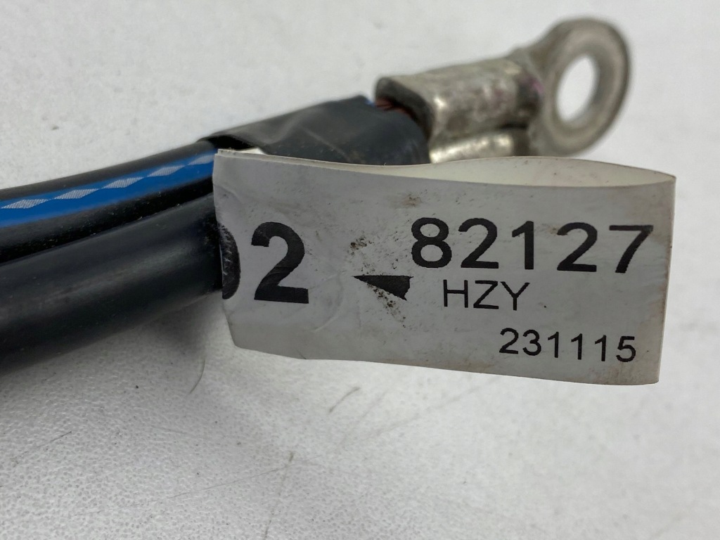 2023 toyota prius xw60 джгут трубопровід двигуна 8212716020 Зі Шроту