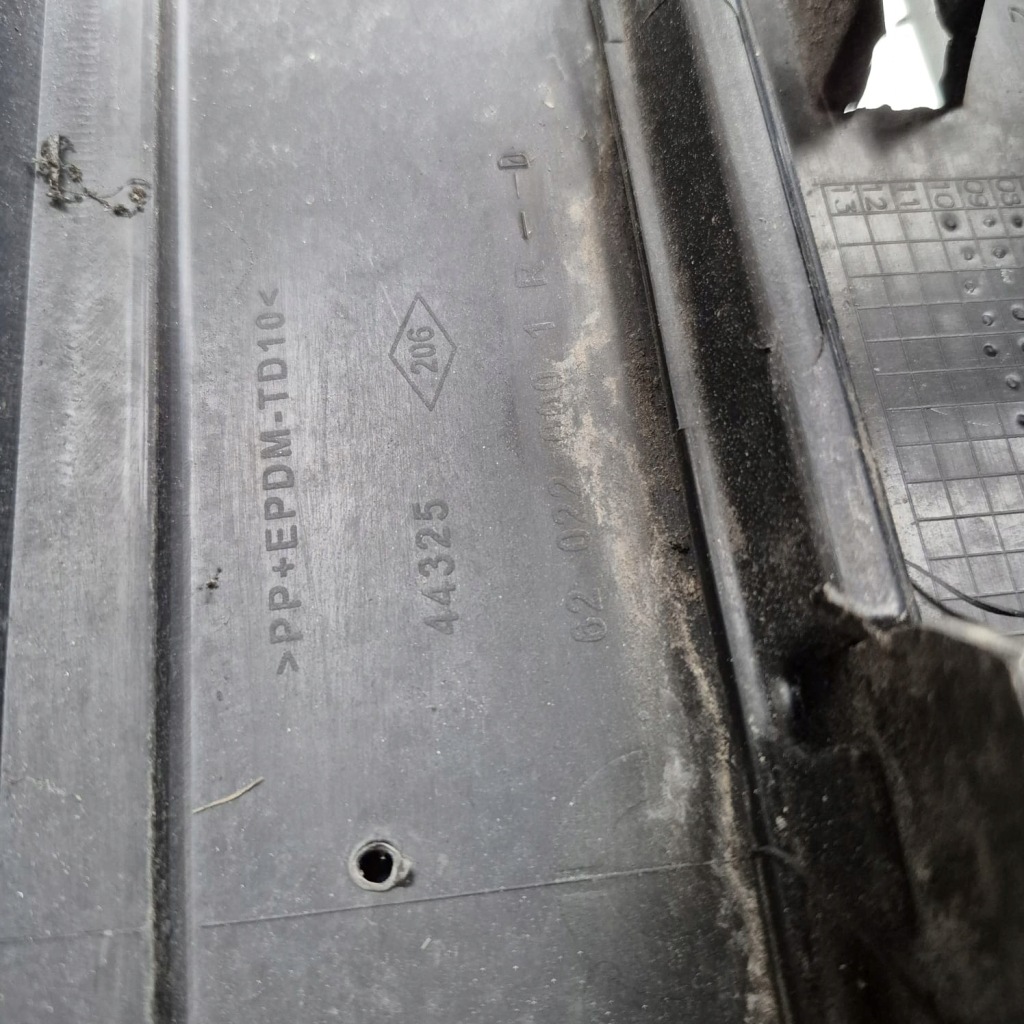 фото №10, Renault laguna iii 3 07-13 бампер перед передний spr