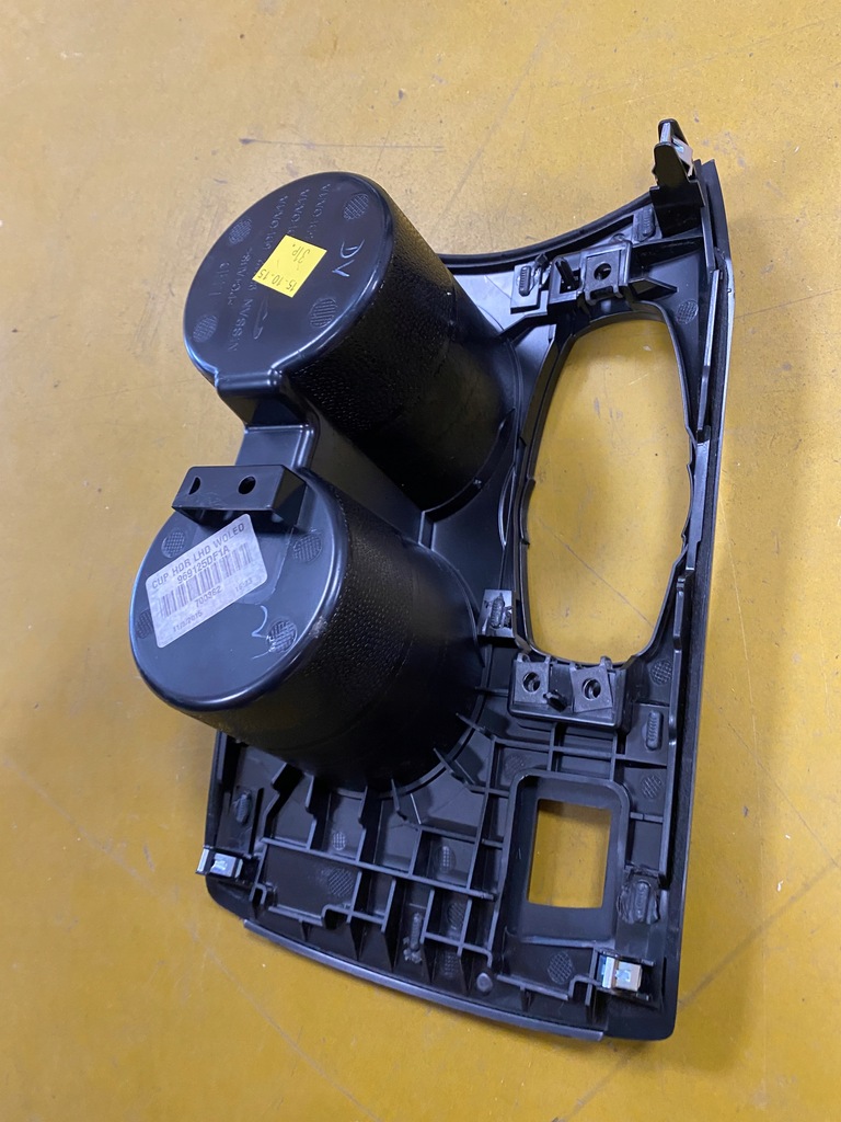 фото №10, Панель dekor подстаканник туннель средний infiniti q30