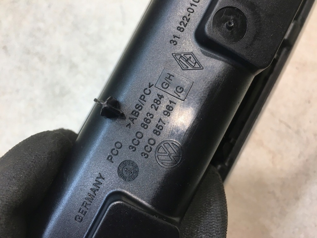 фото №7, Пепельница vw passat b6 3c0863284g