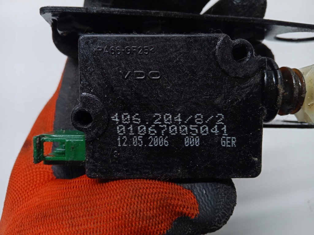 фото №4, Привод замка крышки задняя land rover discovery iii