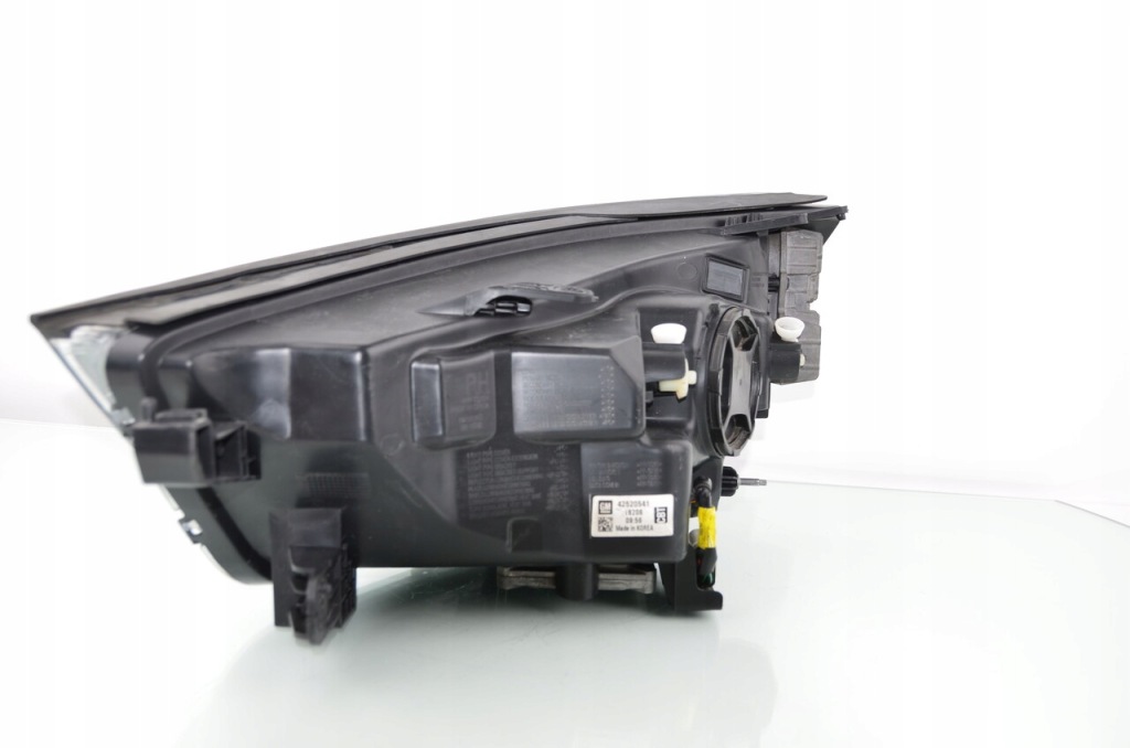 Opel mokka x facelift led 42520541 правий фара передня в Україні
