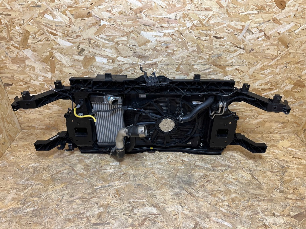 Kompletny pas передний радиатор усилитель hyundai staria 2.2d 2023r Киев