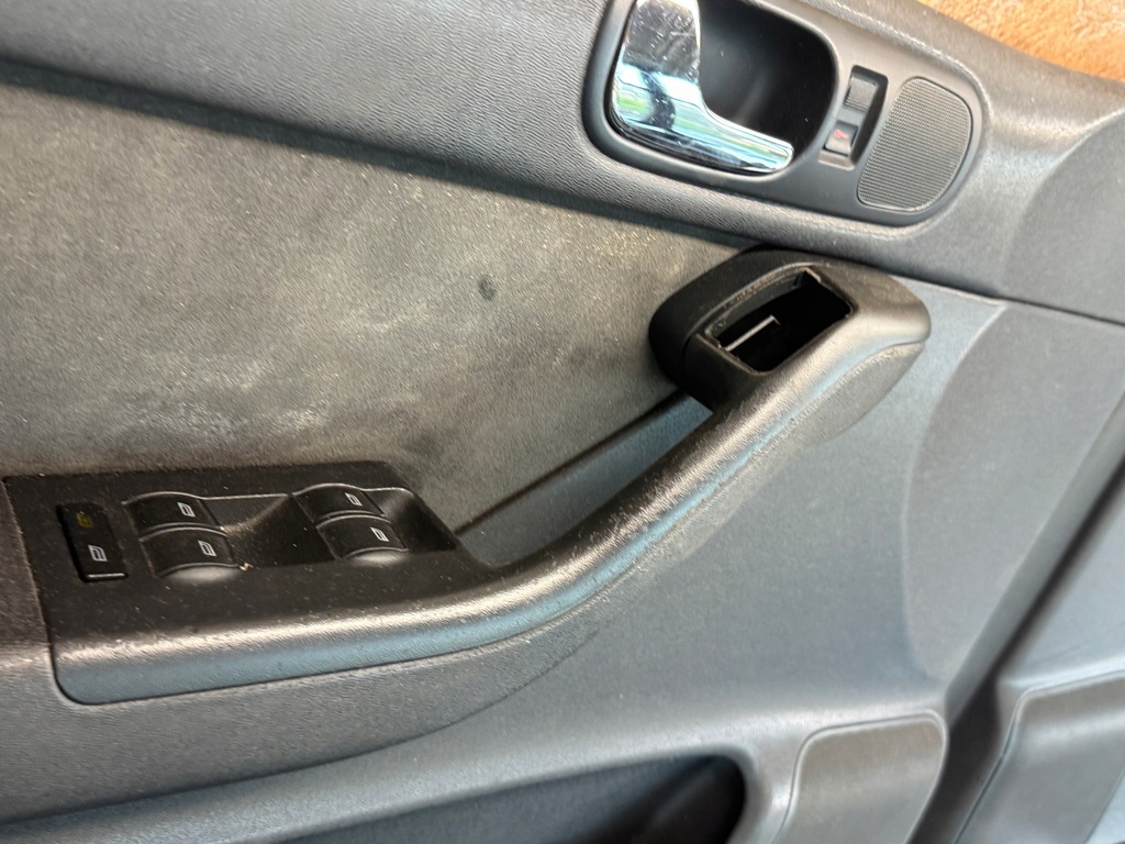 фото №9, Audi a3 8l обшивки обшивка двері лівий правий перед задня 5d передній чорний /