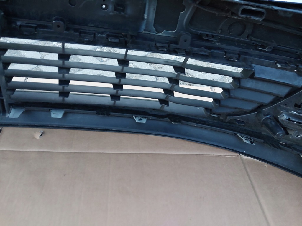 Бампер перед renault megane iii 3 lift оригинал Недорого