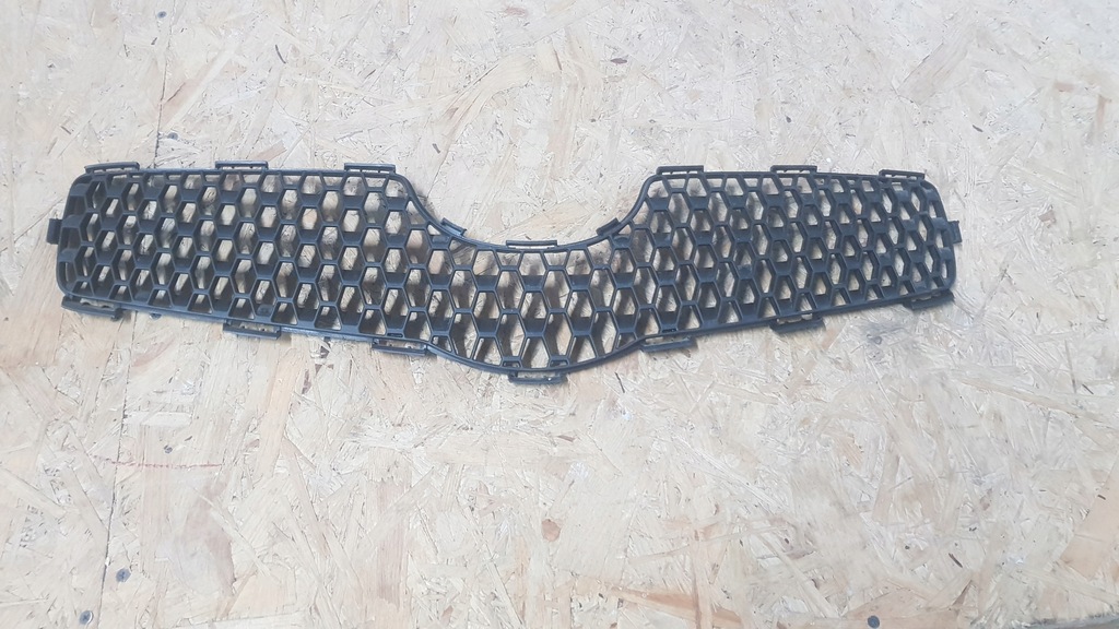 фото №1, Toyota yaris 2 ii 06-09r решётка радиатора решётка радиатора передняя