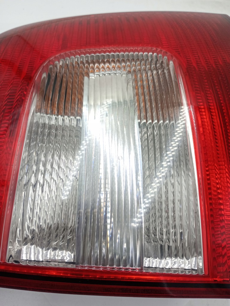 фото №9, Лампа правий задня skoda octavia ii kombi lift 1z9945096a