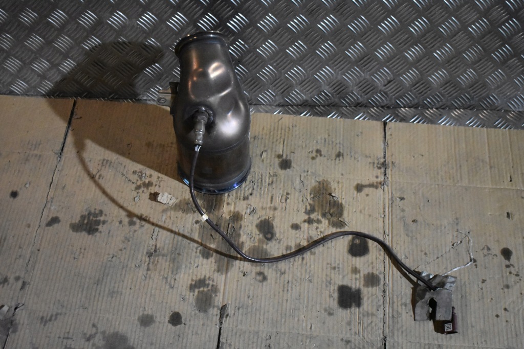 фото №1, Idealny каталізатор лівий porsche panamera 971 4.0tfsi 1