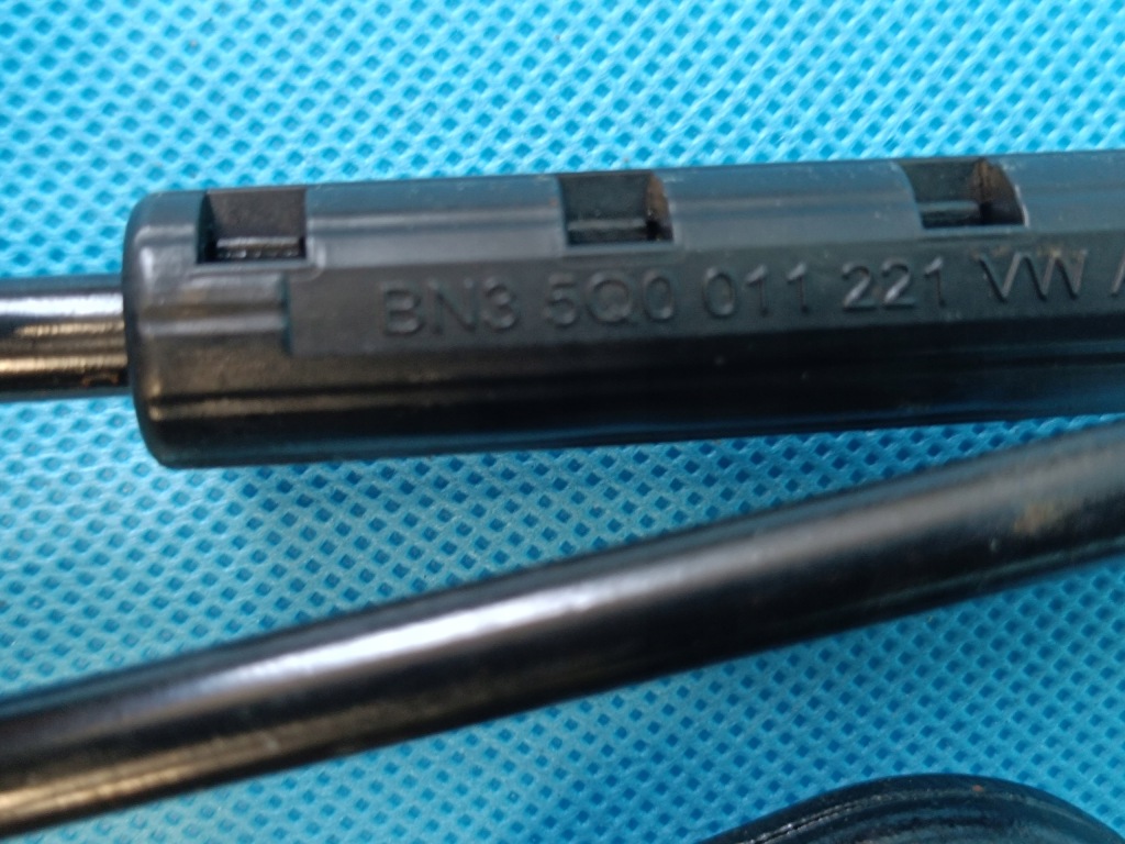 фото №9, Vw arteon 1.4 ehybrid 2022 r вкладиш багажника домкрат ключ вушко буксирувальний