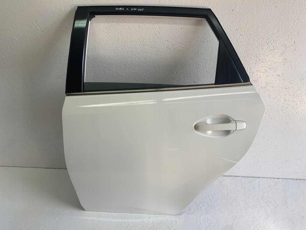 Купити Двері задній лівий toyota auris 2 12- 040 хетчбек