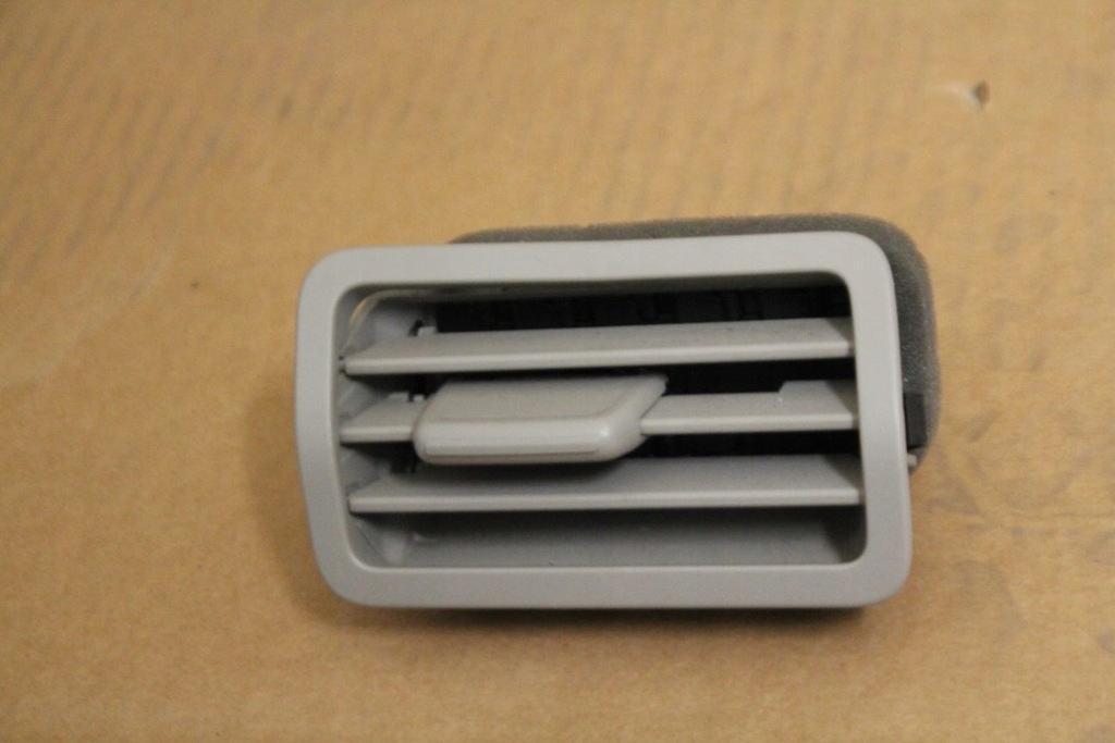 фото №1, Решётка воздуховод ii ряд vw atlas 3cn820951 3cn820952