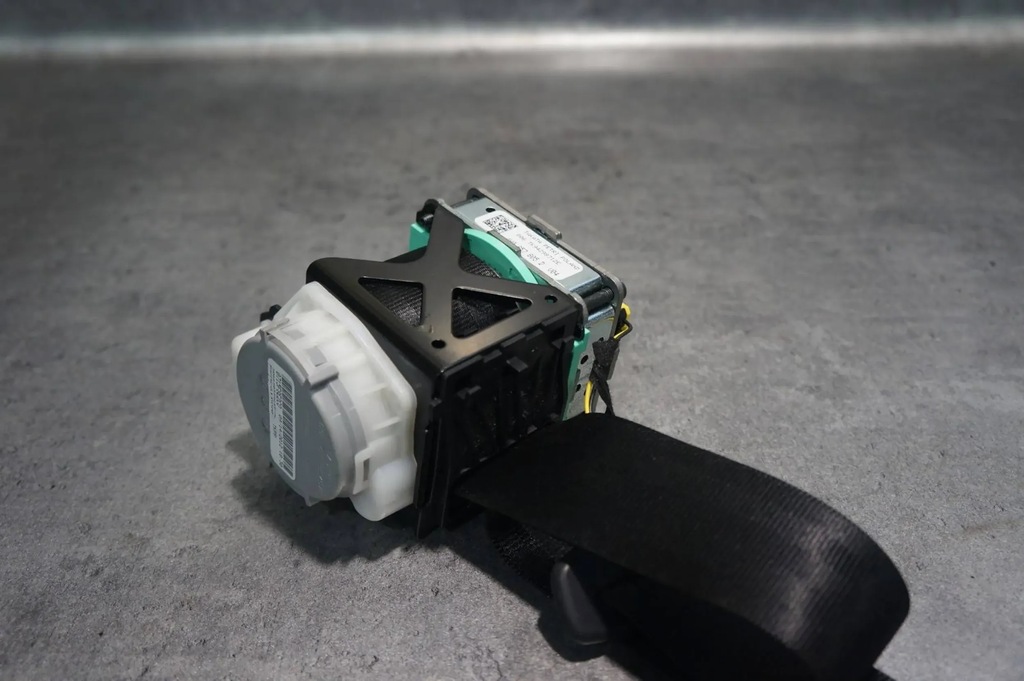 фото №5, Pas безпеки лівий задня задній audi a8 d4 4h 4h0857805d