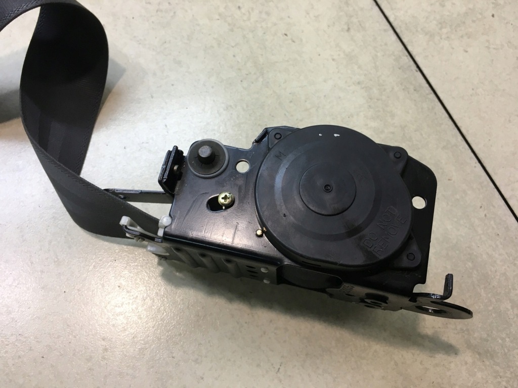 фото №4, Pas безопасности правый перед carina e iv t19