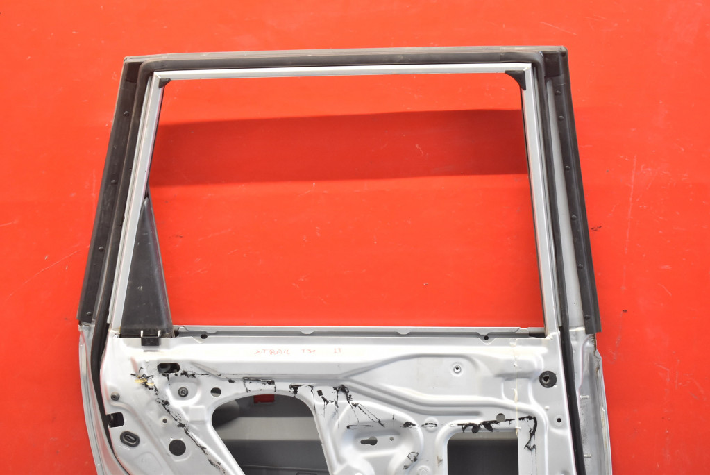 фото №16, Дверь левая задняя задние серые nissan x-trail 2 ii t31 01-07