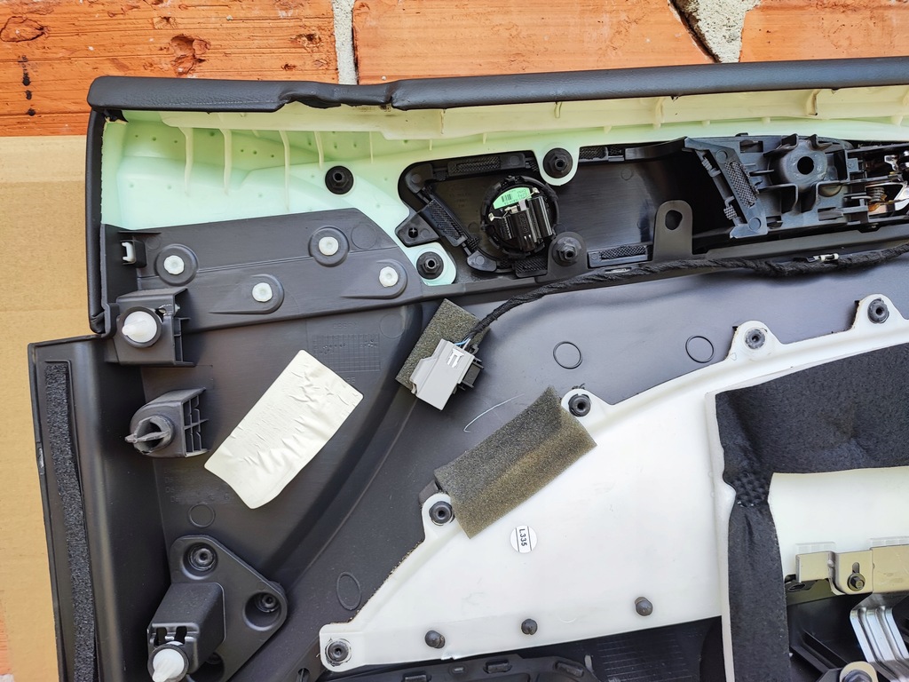 фото №10, Mondeo mk5 обшивка двері лівий перед