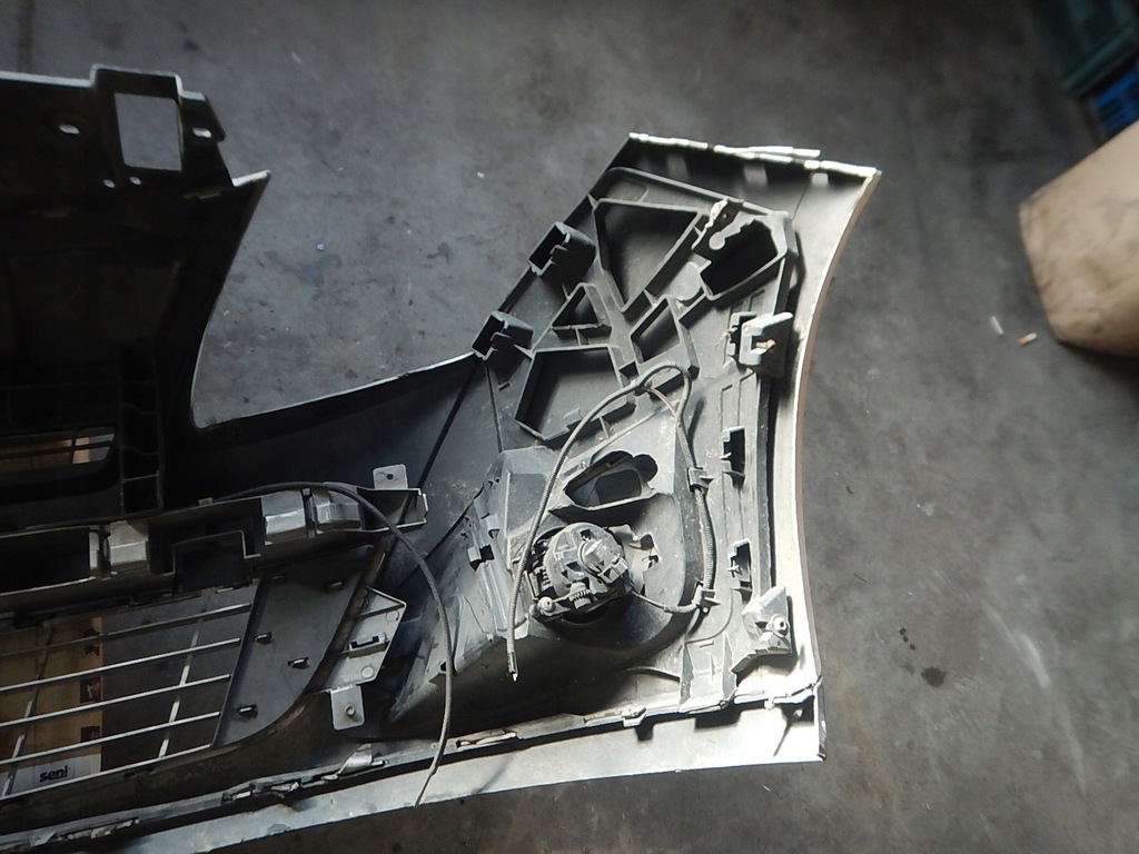 фото №9, Бампер перед renault grand scenic iii 09-