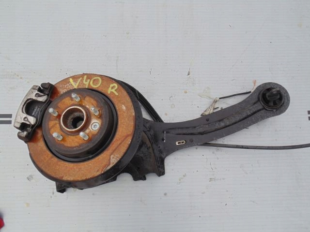 фото №1, Поворотний кулак комплектна права volvo v40 2015 rok.