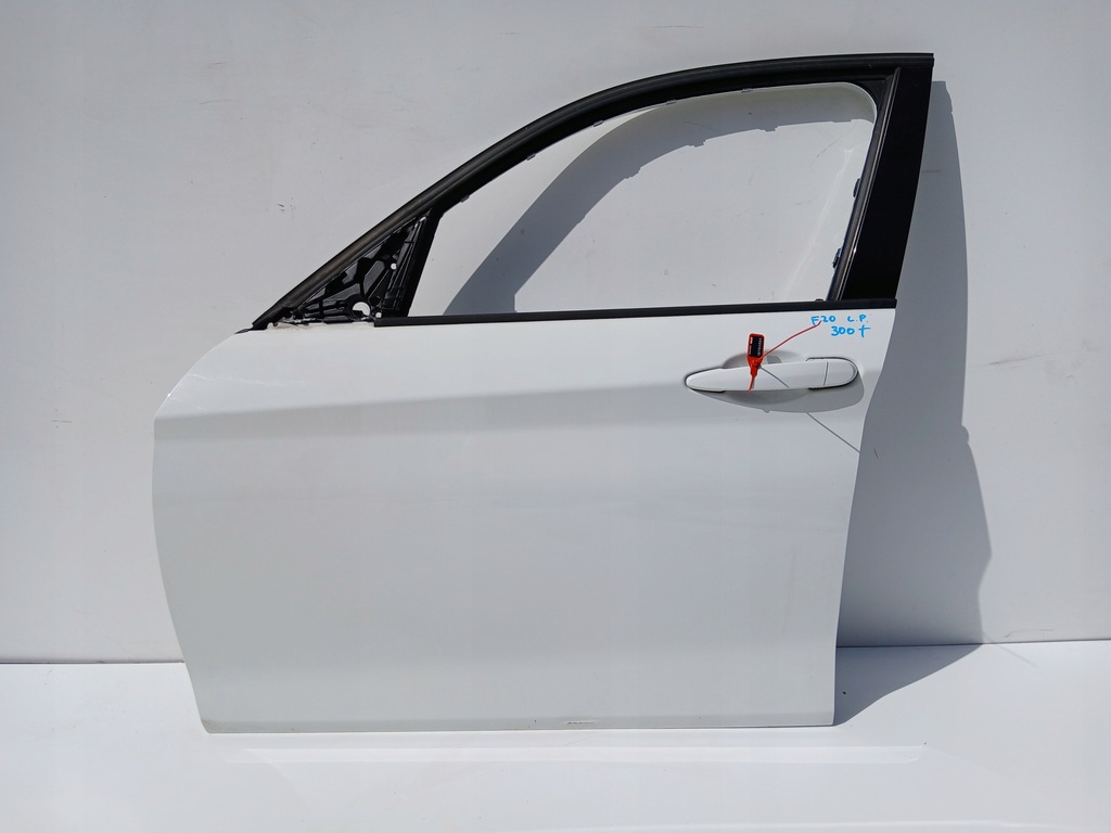 фото №1, Дверь левая передние bmw f20 300
