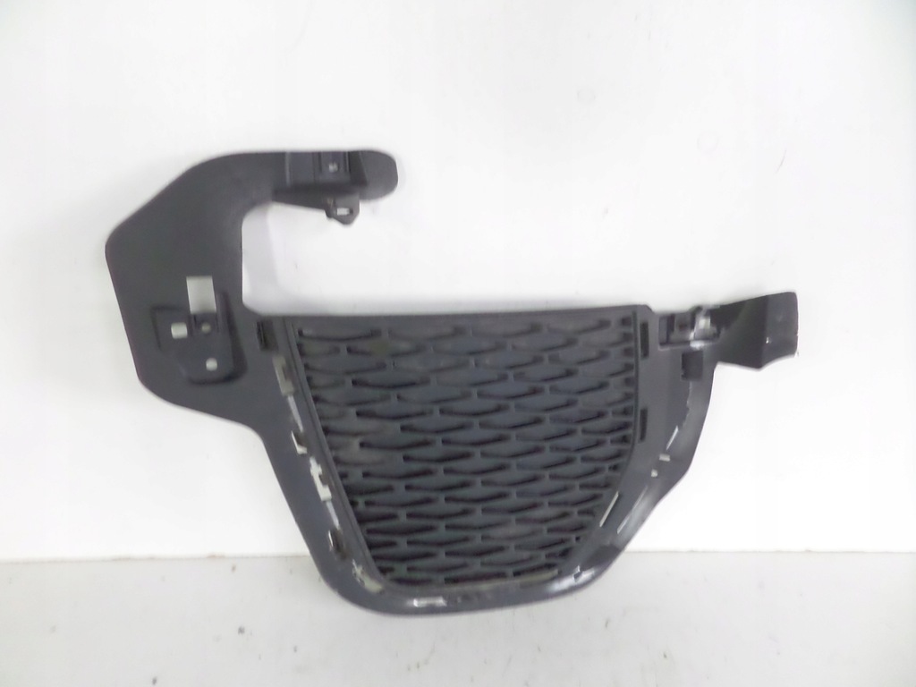 фото №1, Решётка радиатора решётка правая range rover evoque lift 15-