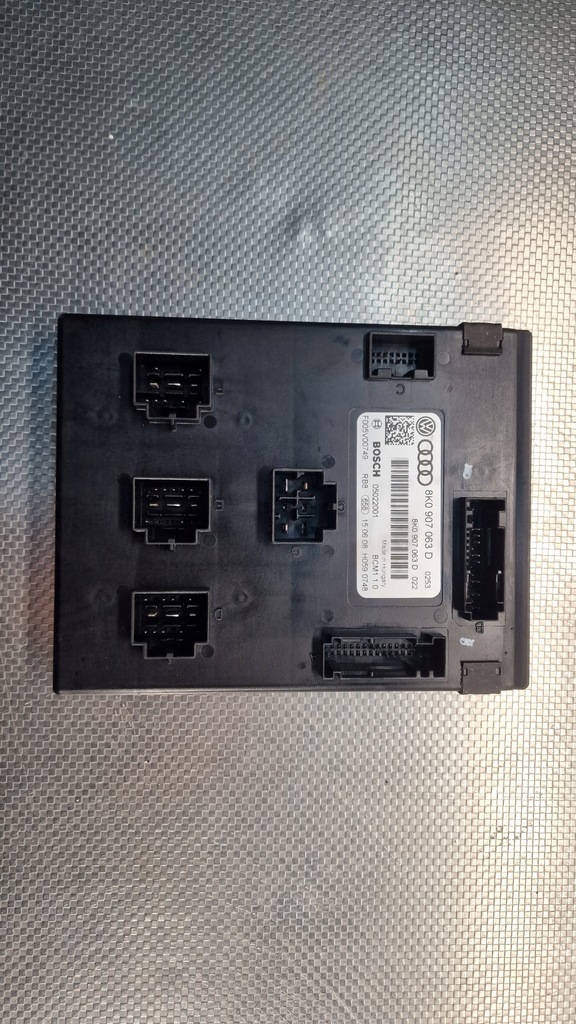 фото №1, Audi a4 b8 a5 8t модуль комфорта 8k0907063d