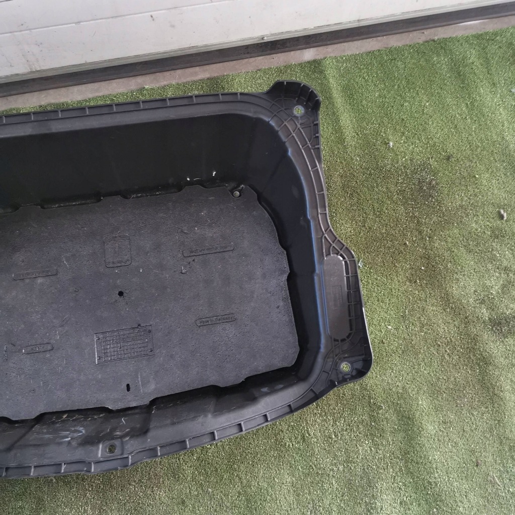 Tesla model y підлога багажника бардачок 1508656-00-f Доставка