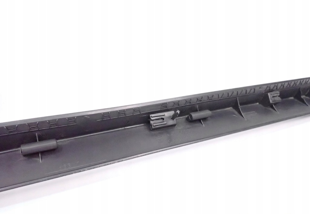 фото №13, Оббивка кришки багажника audi q7 4l 4l0867606