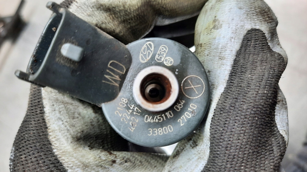 фото №6, Форсунки комплект 33800-27010 0445110064 kia carens ii 04r 2.0 crdi