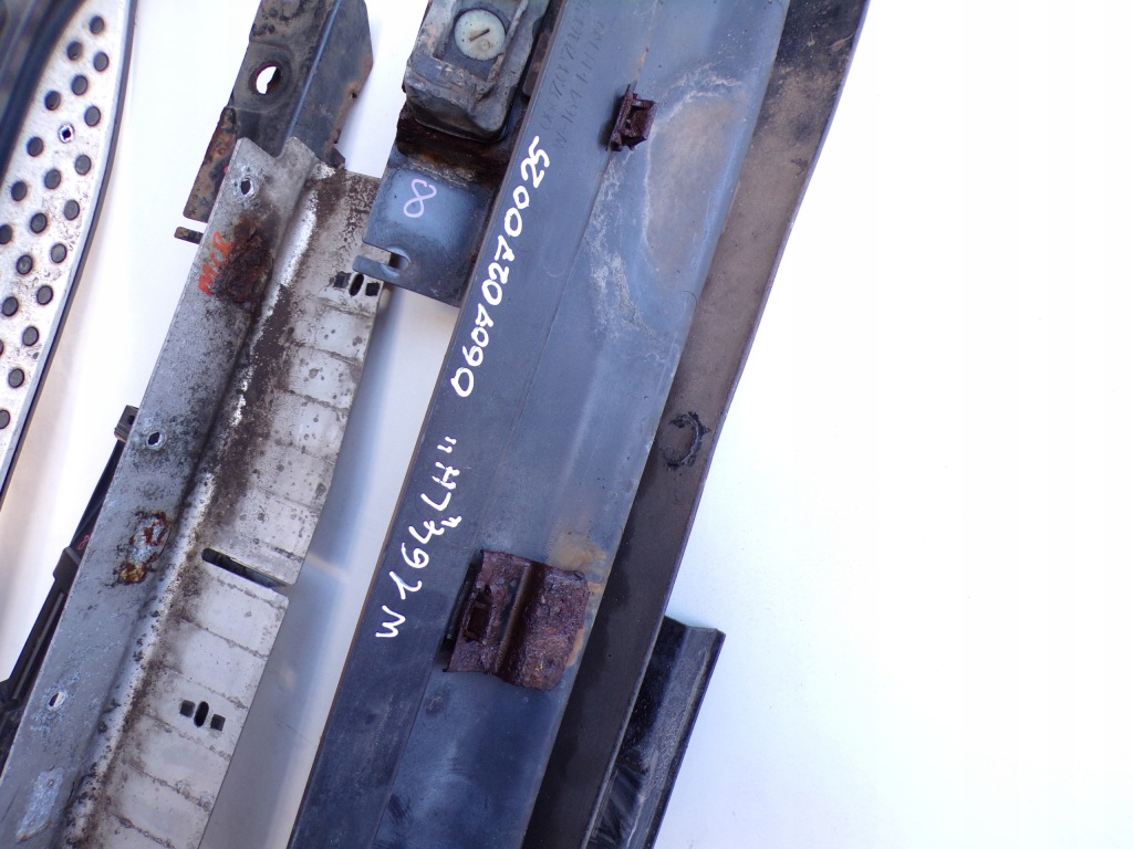 Пороги пороги боковой комплект mercedes w164 ml amg Доставка