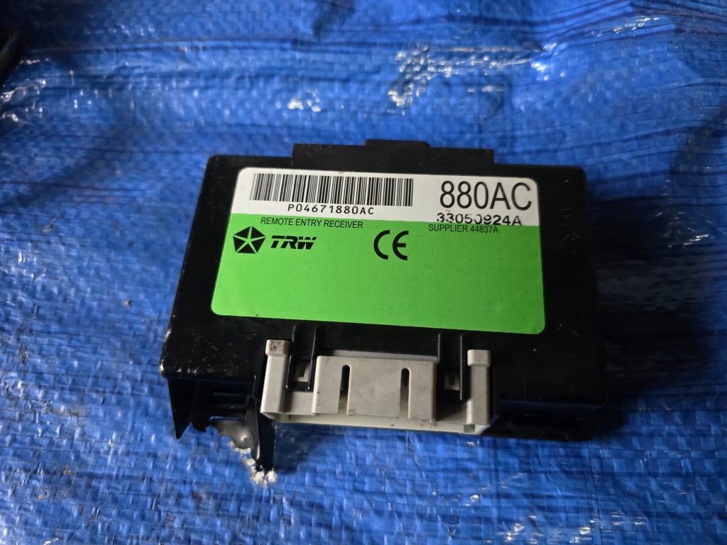 Купить Модуль комфорта chrysler оригинальный номер p04671880ac